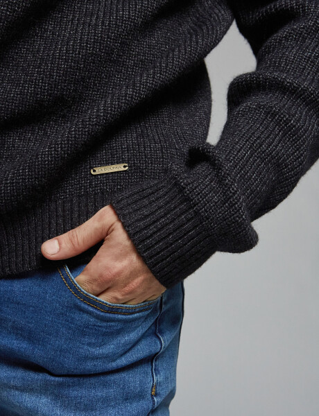Sweater basico negro melange