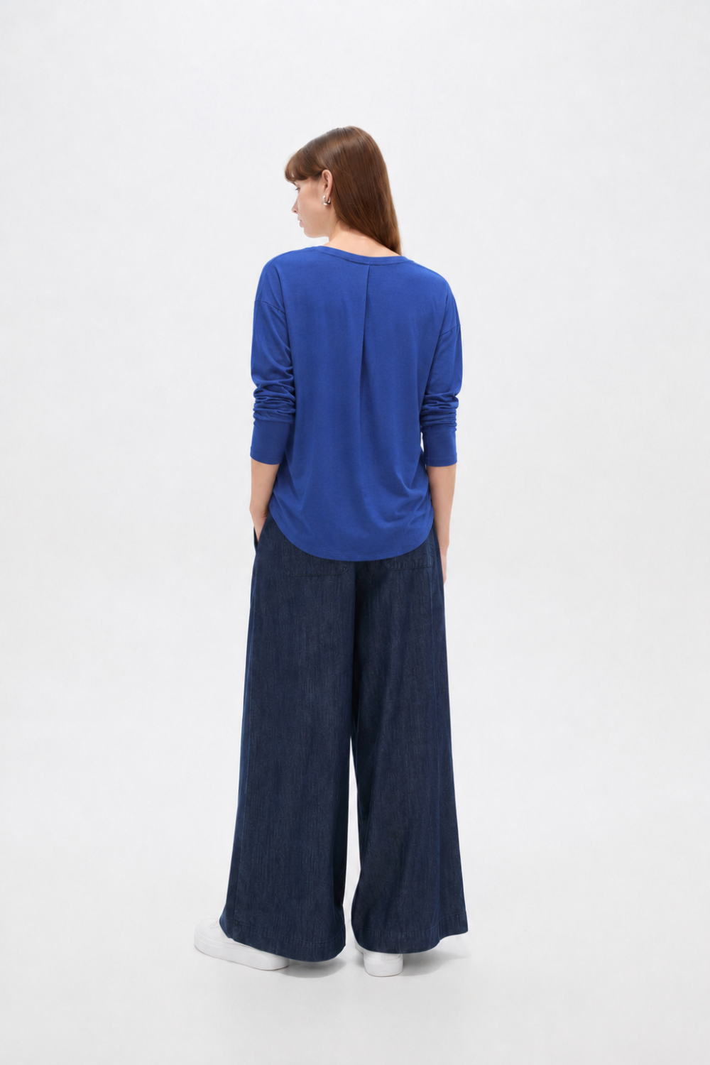 Remera Linie Azul Oscuro