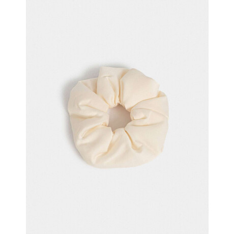 Scrunchie Puffy Blanco Crudo