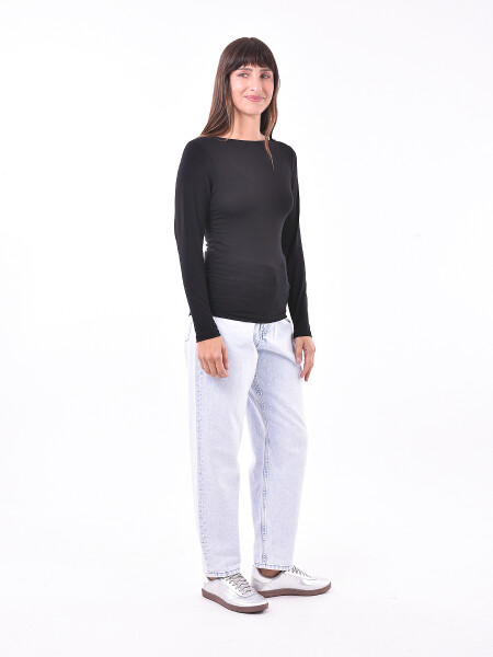 REMERA REESE NEGRO