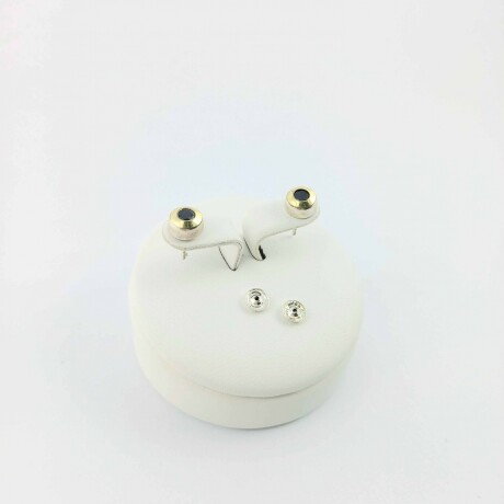 Caravanas de plata 925 con double de oro 18k y circonias. Caravanas de plata 925 con double de oro 18k y circonias.
