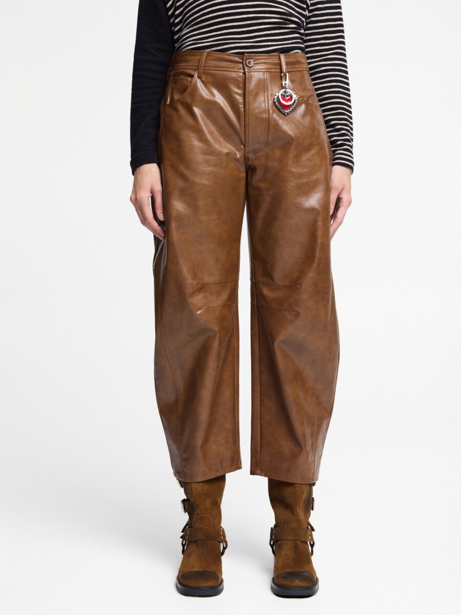 PANTALÓN SILUETA GLOBO 