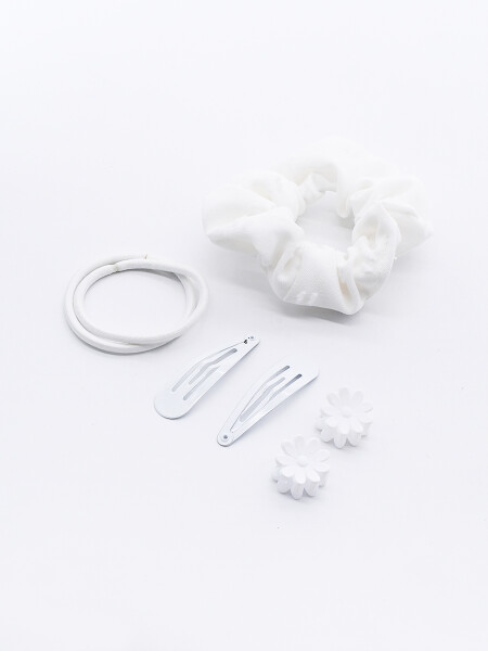 COLEROS Y BROCHES PACK X 4 BLANCO