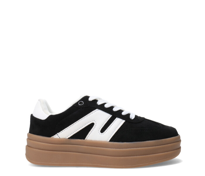 Deportivo AKOK con plataforma Black