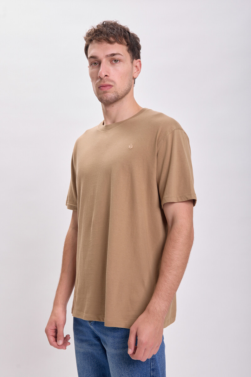 Remera estampa - Hoja Tostado 