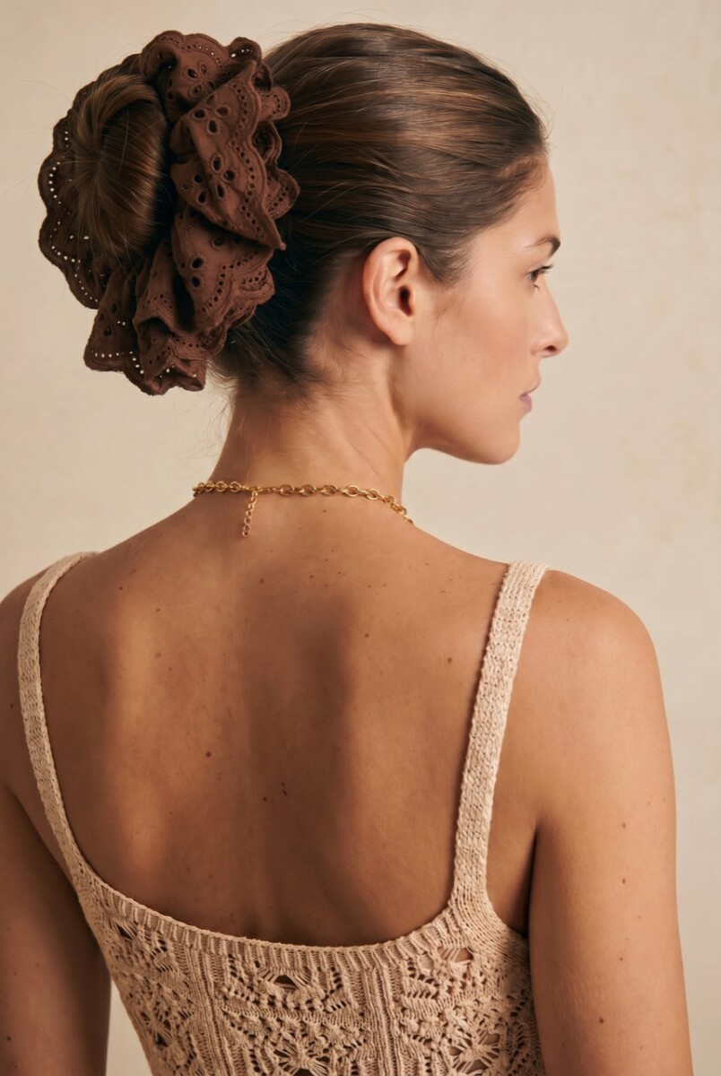 Scrunchie Broderie - Chocolate 