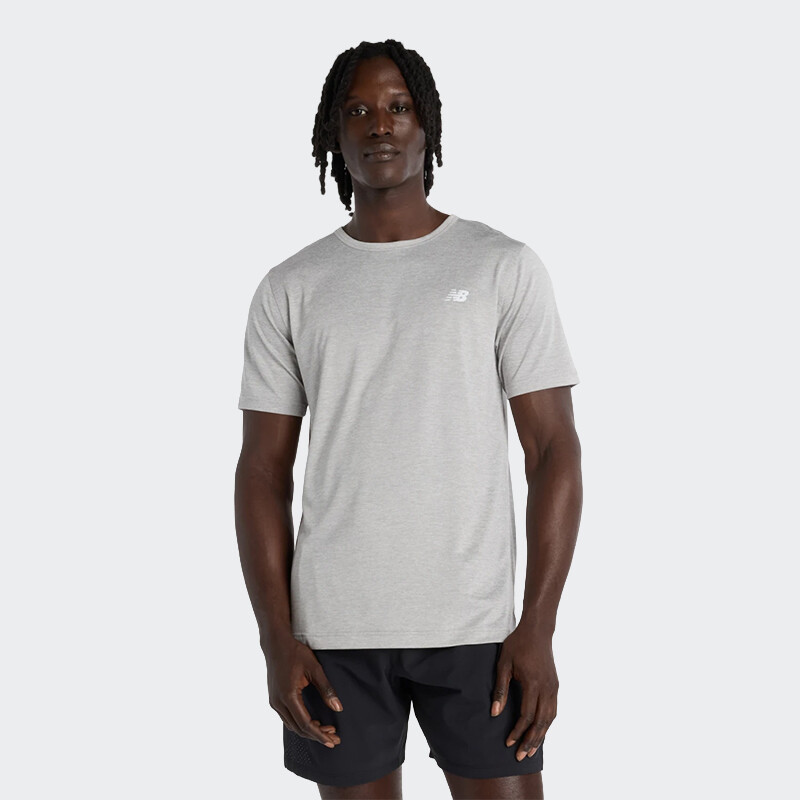 Remera New Balance Sport Essentials Gris