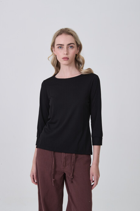 Remera Luqi Negro