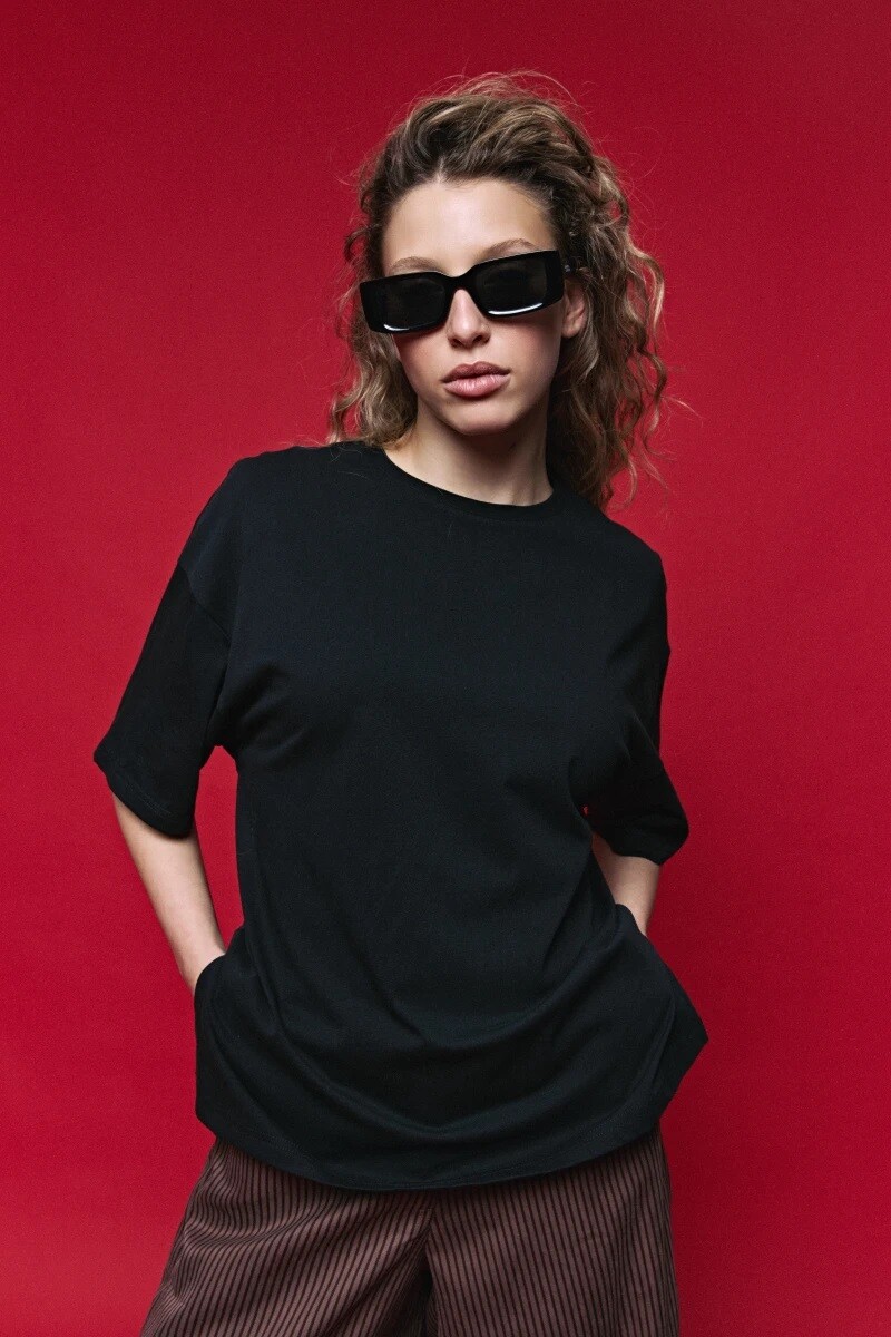 T-SHIRT D.CASSIN NARA - NEGRO 