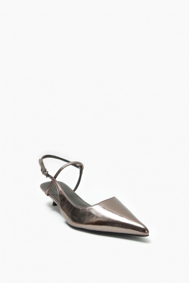 Zapato en punta destalonado peltre