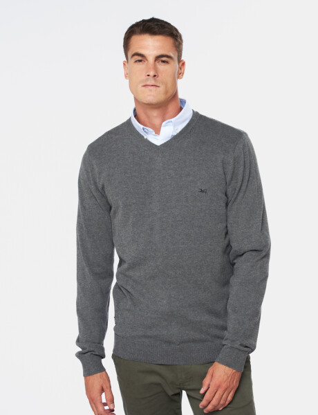 BUZO TEJIDO CUELLO EN V Gris