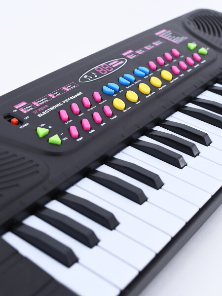 ÓRGANO ELECTRÓNICO NEGRO