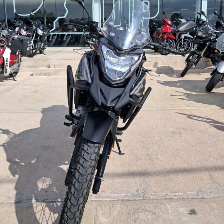 Yumbo DK200 F Usada Yumbo DK200 F Usada