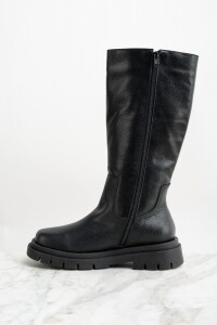 Bota Cuero Negro