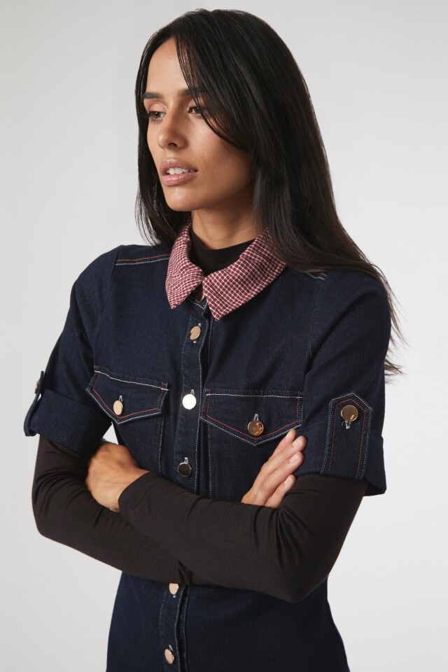 Vestido de jean con cuello desmontable jean oscuro