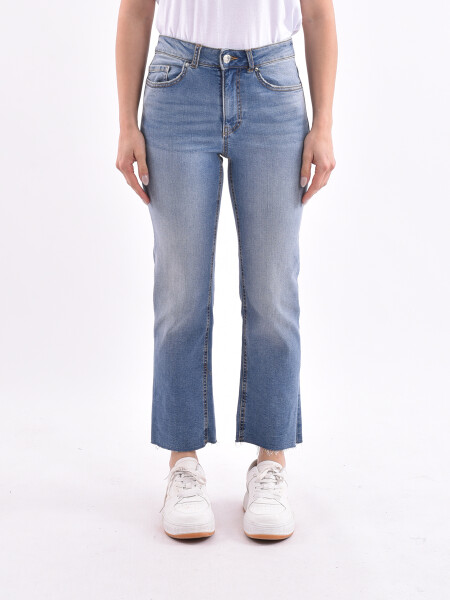 JEAN SELENA FLARE AZUL CLARO