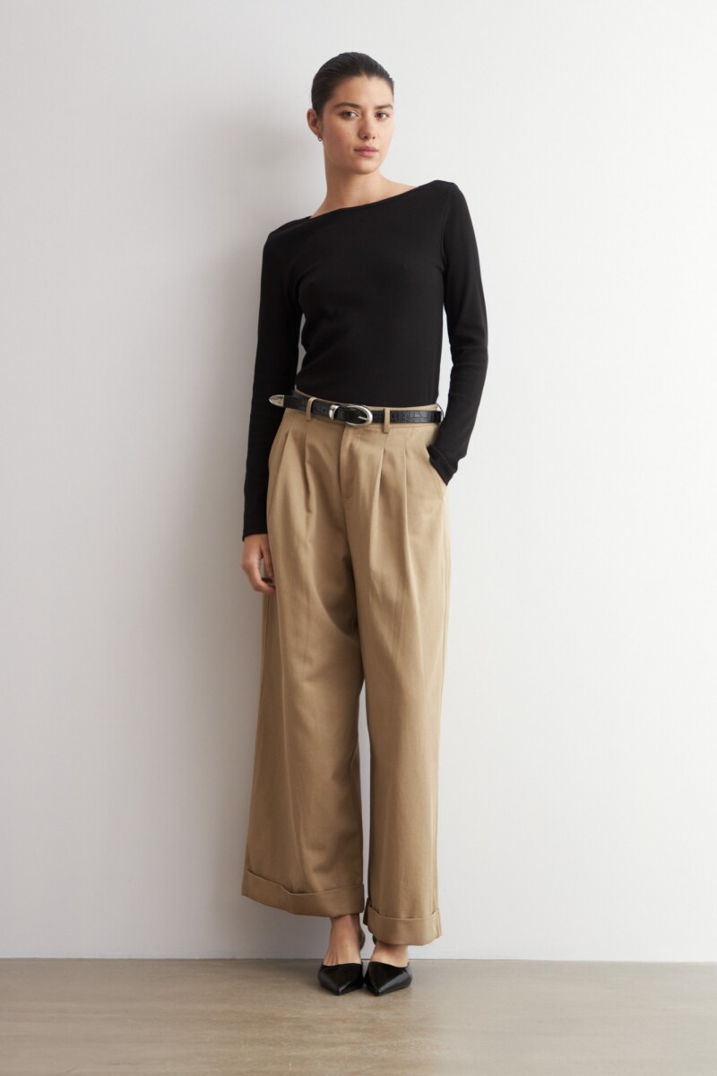 Pantalon pinzado beige