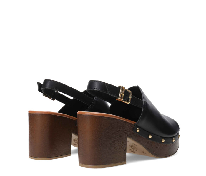Sandalia con taco alto y plataforma Preto