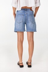 Short Kiro Celeste