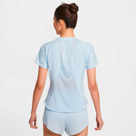 Remera Nike Swift Dri-Fit Top de Mujer Azul