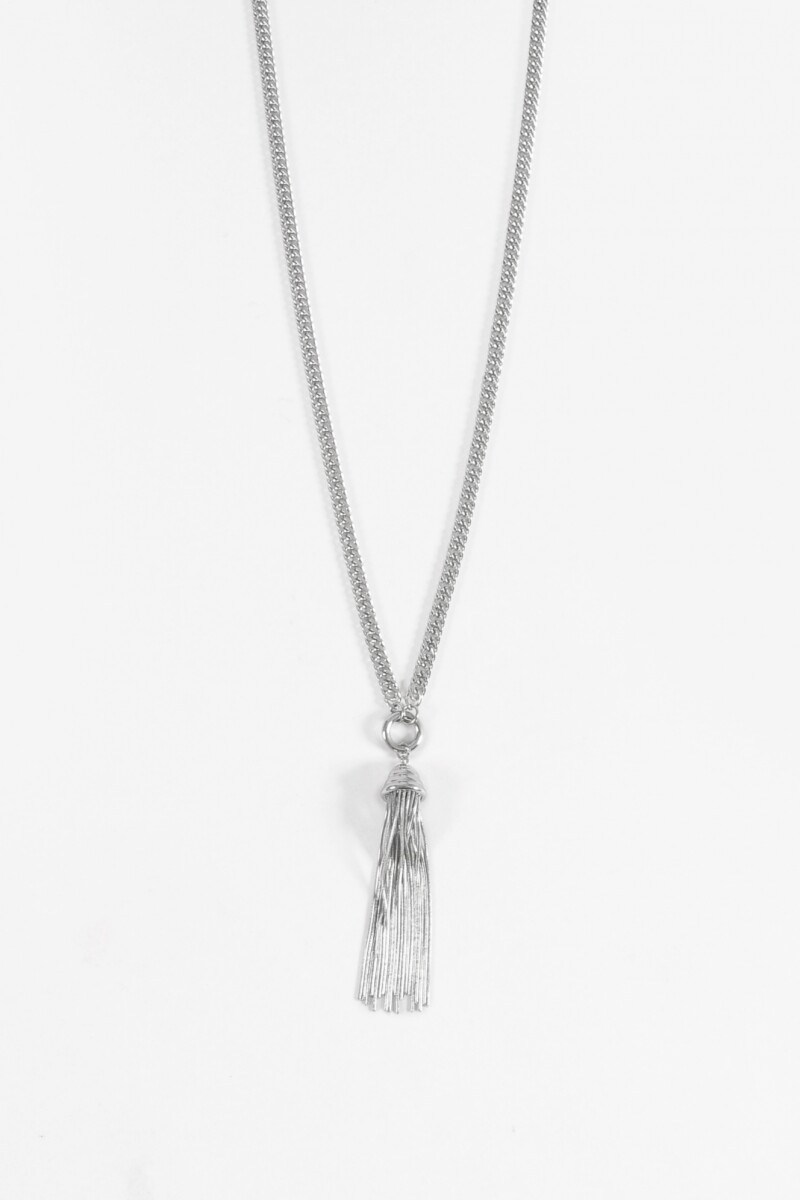 Collar de acero con dije plateado