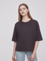 Remera Ahrnia Gris Oscuro