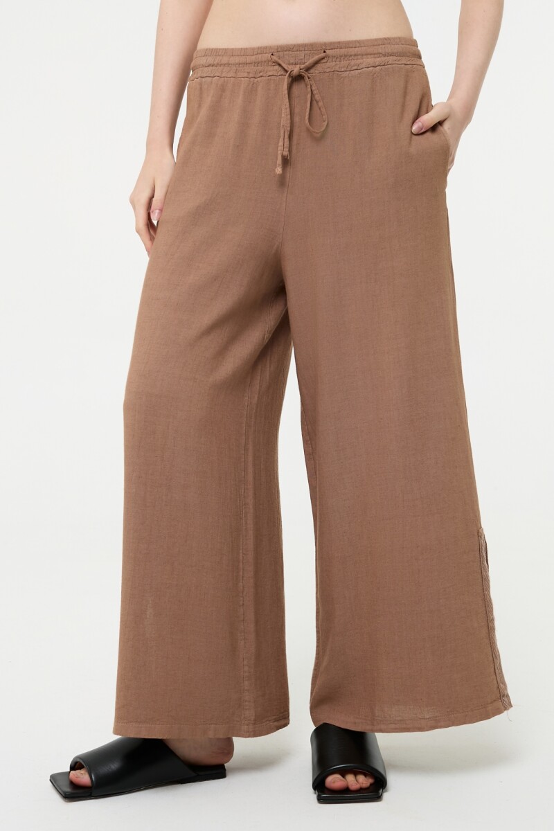 PANTALÓN AMPLIO Marron