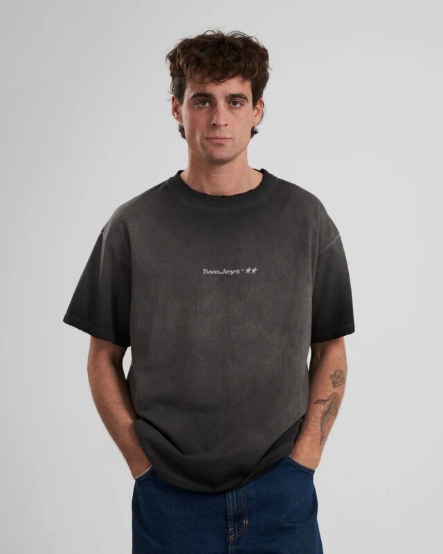 Camiseta TwoJeys Icon Washed - Negra Camiseta TwoJeys Icon Washed - Negra