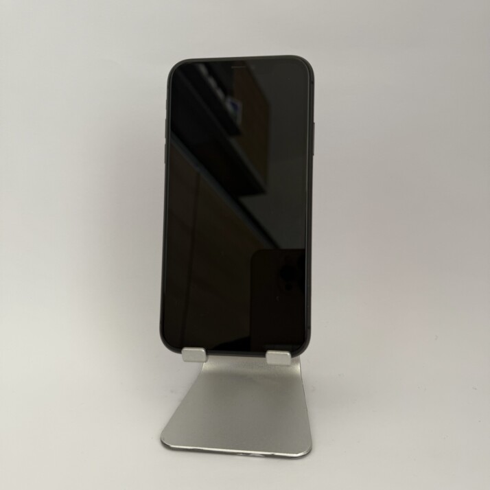 iPhone 11 128 GB - Black iPhone 11 128 GB - Black