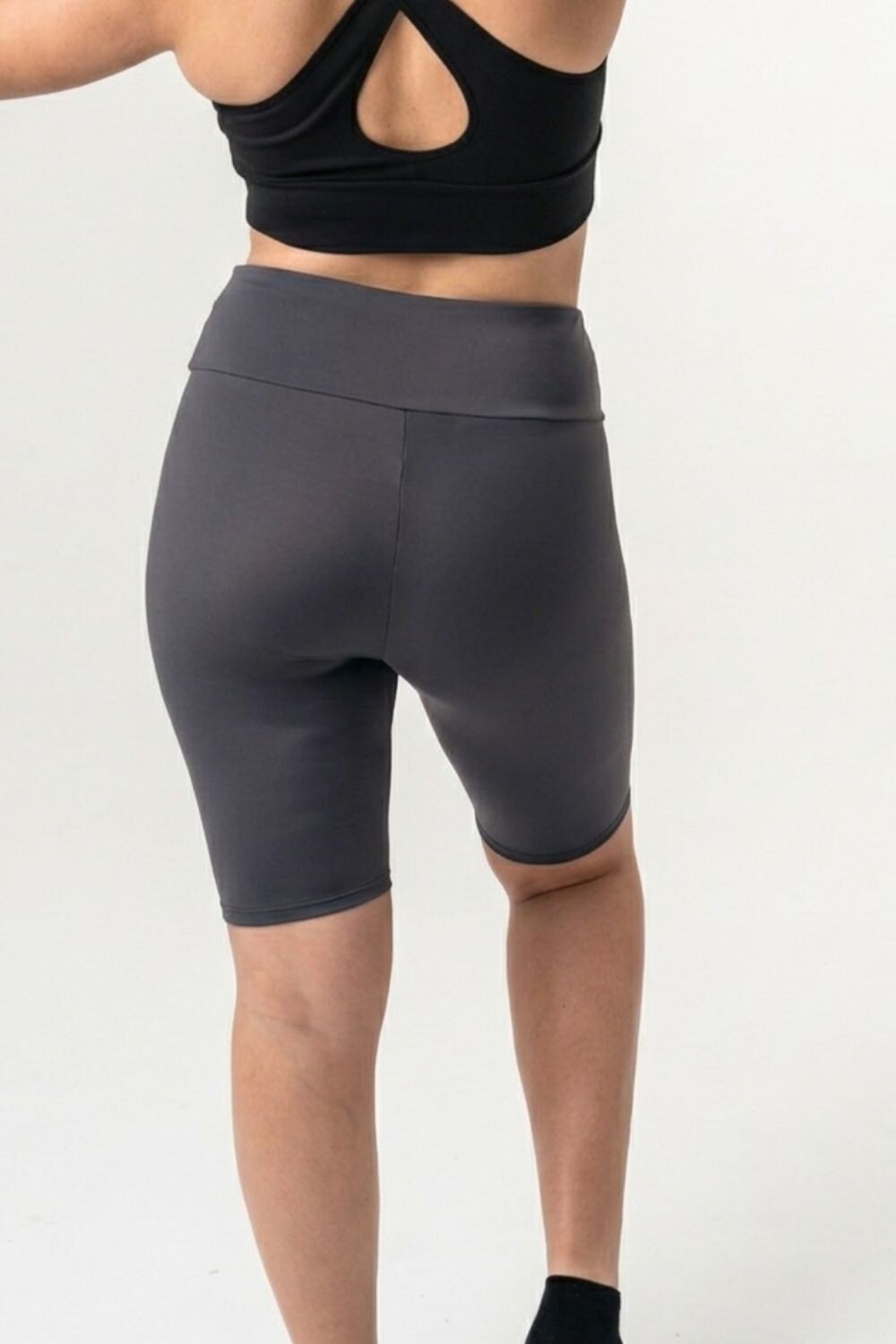 Biker deportiva Kora Gris