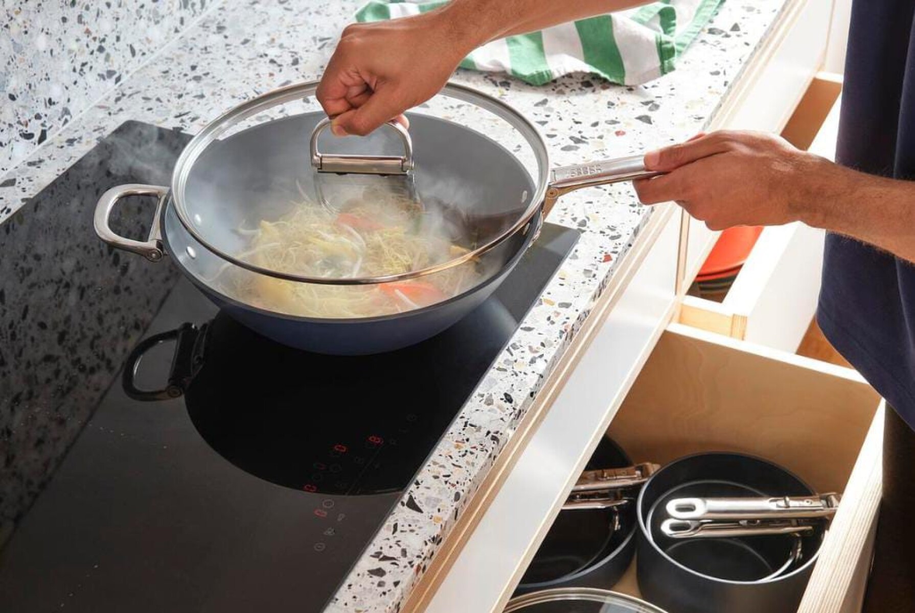 Wok Space Steel 32 cm Joseph Joseph 