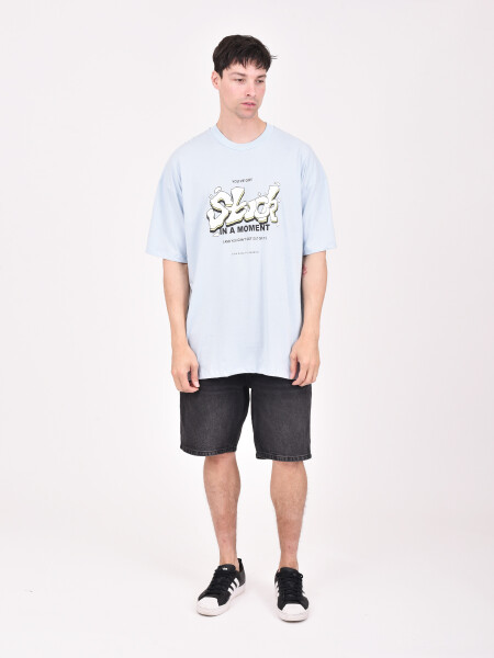 REMERA STUCK CELESTE