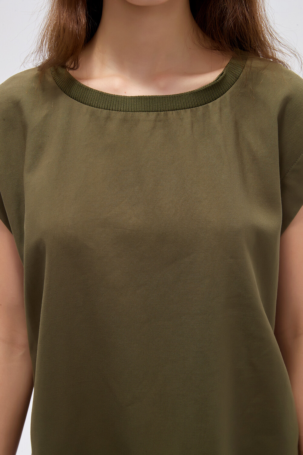 Remera Zoru Verde Oliva