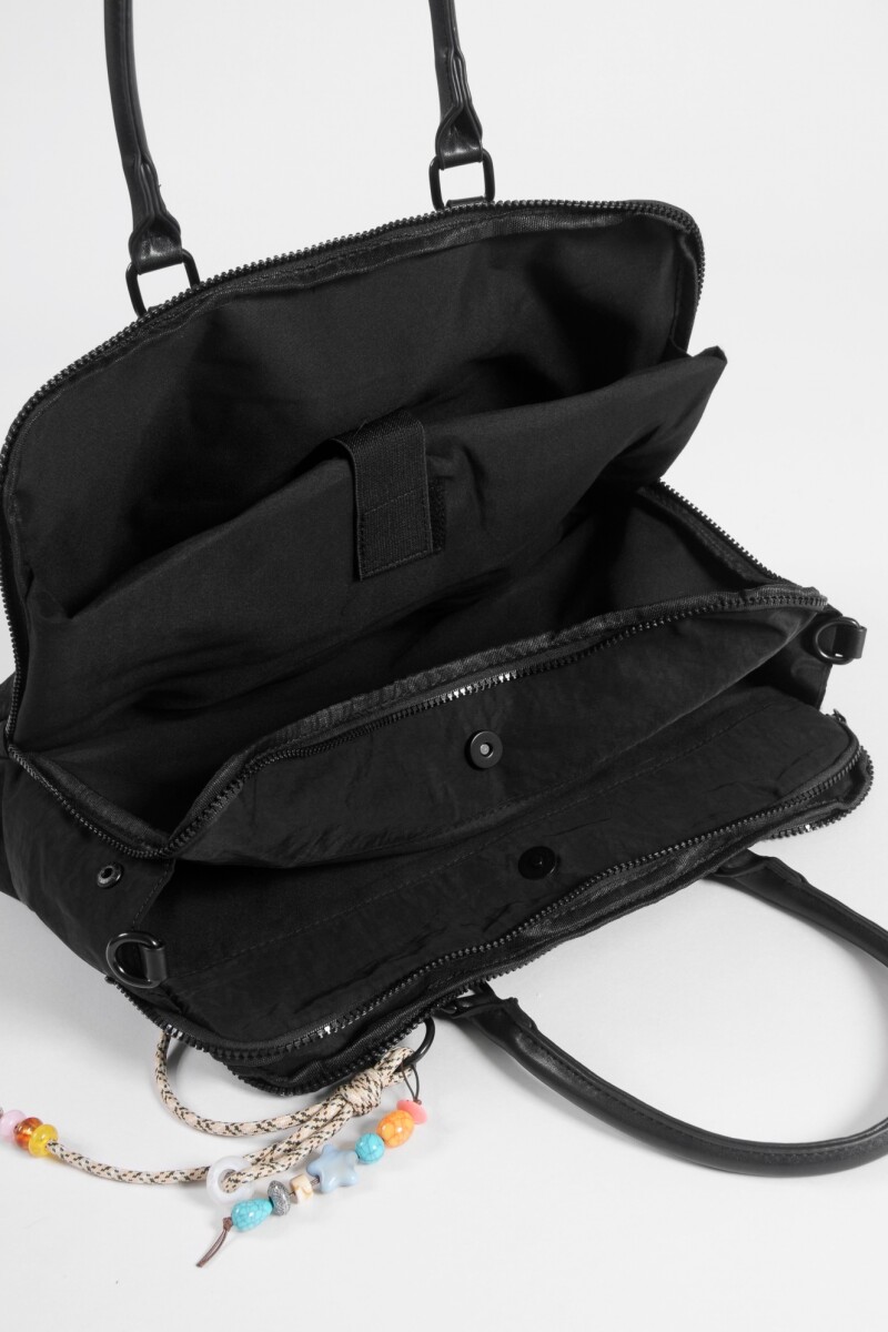 Briefcase con llavero negro