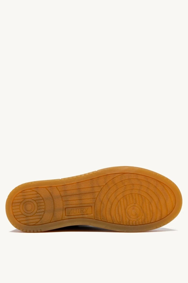 MEDALIST LOW MAN Marron