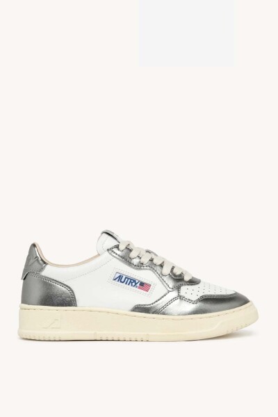 ZAPATILLA MEDALIST LOW Plata