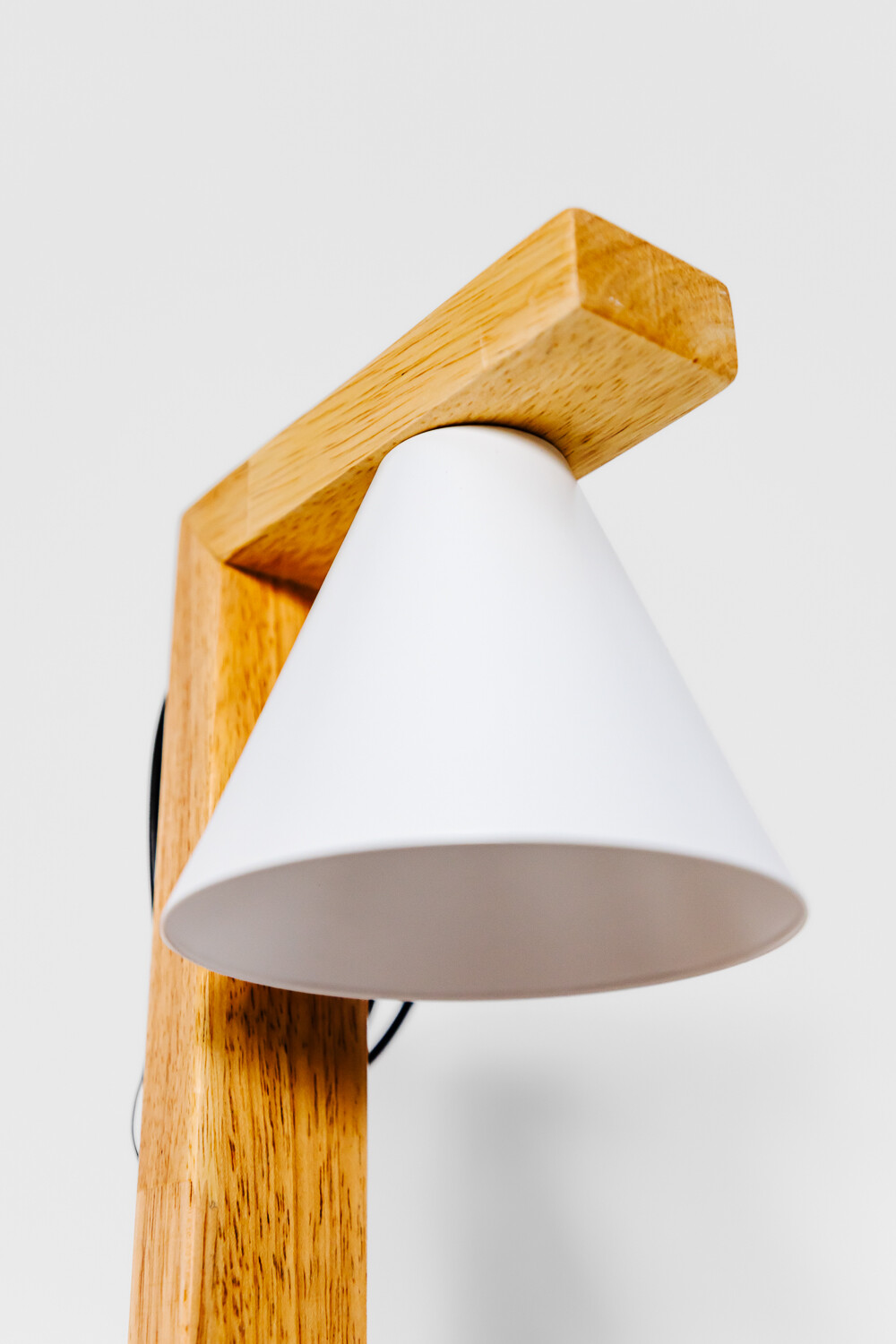 Lampara De Mesa Ehime C/bombita Color Unico
