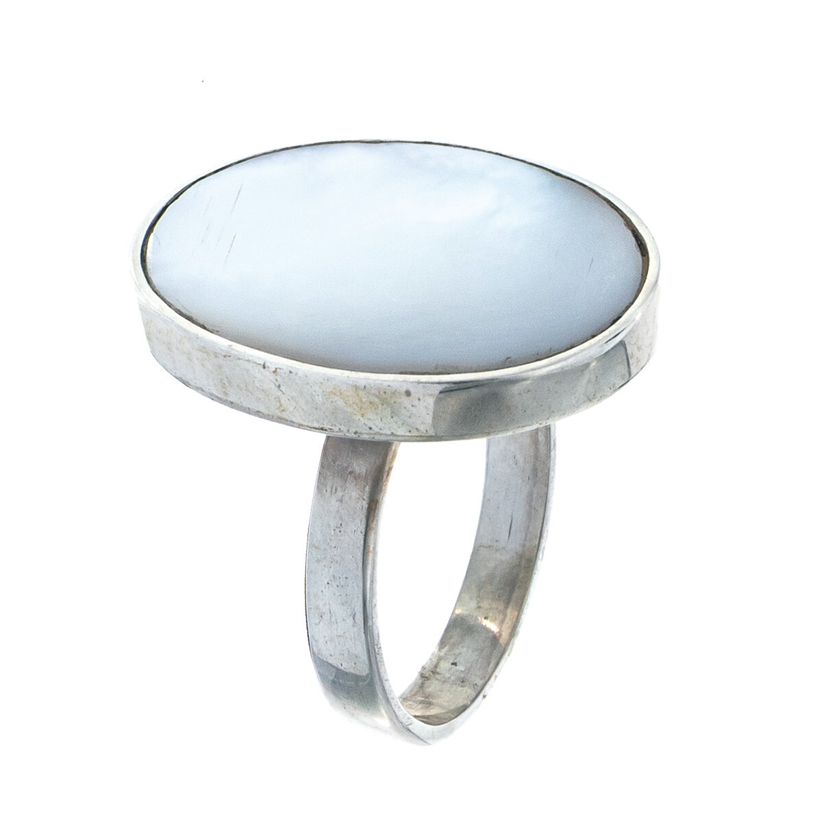 Anillo de plata 925 y nácar. 