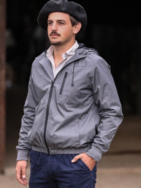 Campera impermeable gris Campera impermeable gris