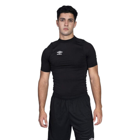 Remera Térmica para Hombre de Manga Corta Umbro Negro