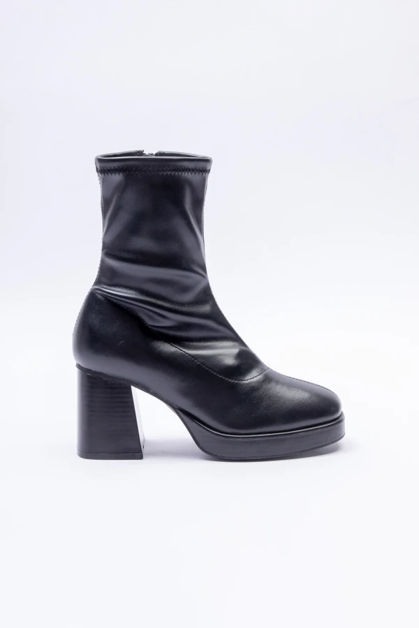 BOTA RAMINDA Negro