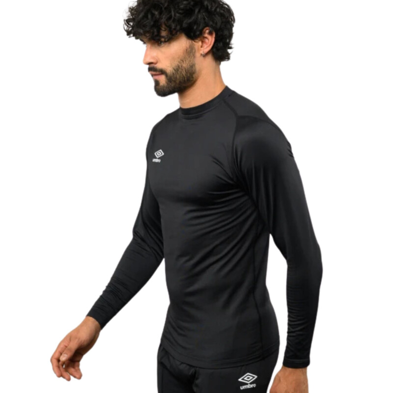 Remera Manga Larga Térmica Umbro Brush Hombre 20103813 Negro