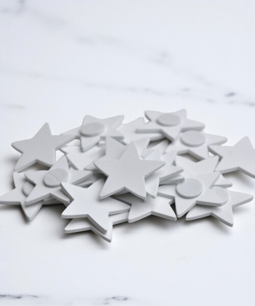 Tag estrella c/adhesivo 2x2 cm. - BLANCO Tag estrella c/adhesivo 2x2 cm. - BLANCO