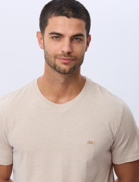 REMERA BÁSICA DE ALGODÓN Beige