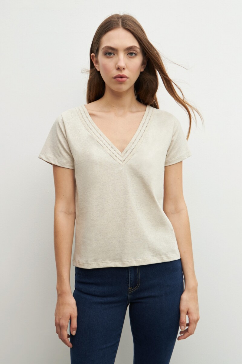 Remera con vainillas beige melange