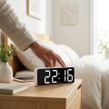 Reloj Digital Led A Pilas o USB Con Calendario y temperatura Blanco