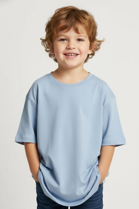 Remera Básica Infantil en Algodón Celeste