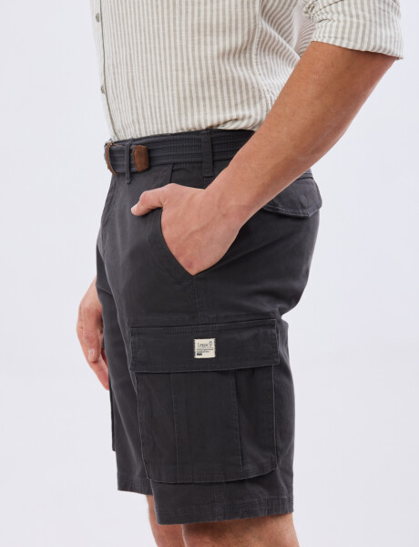 BERMUDA CARGO CON CINTO Gris