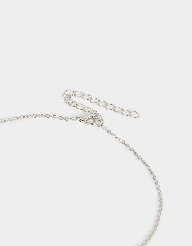 Cadena Corta con Dije Con Mariposas Cadena Corta Con Dije Mariposa - Plateado