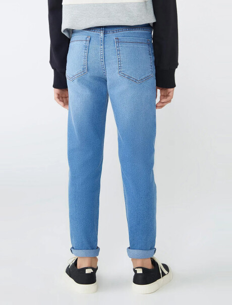 PANTALÓN DE JEAN INFANTIL AZUL